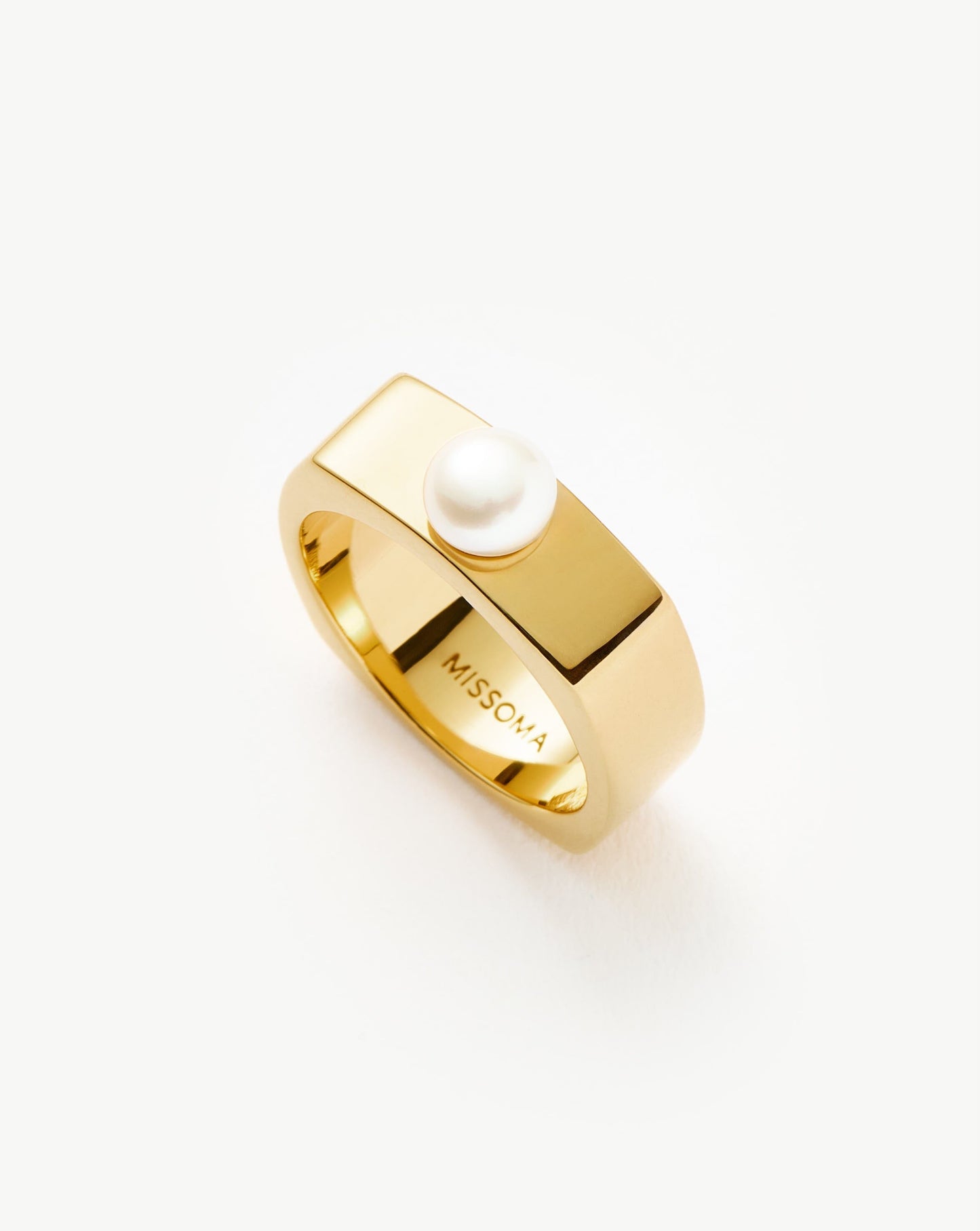 Button Pearl Square Chunky Ring