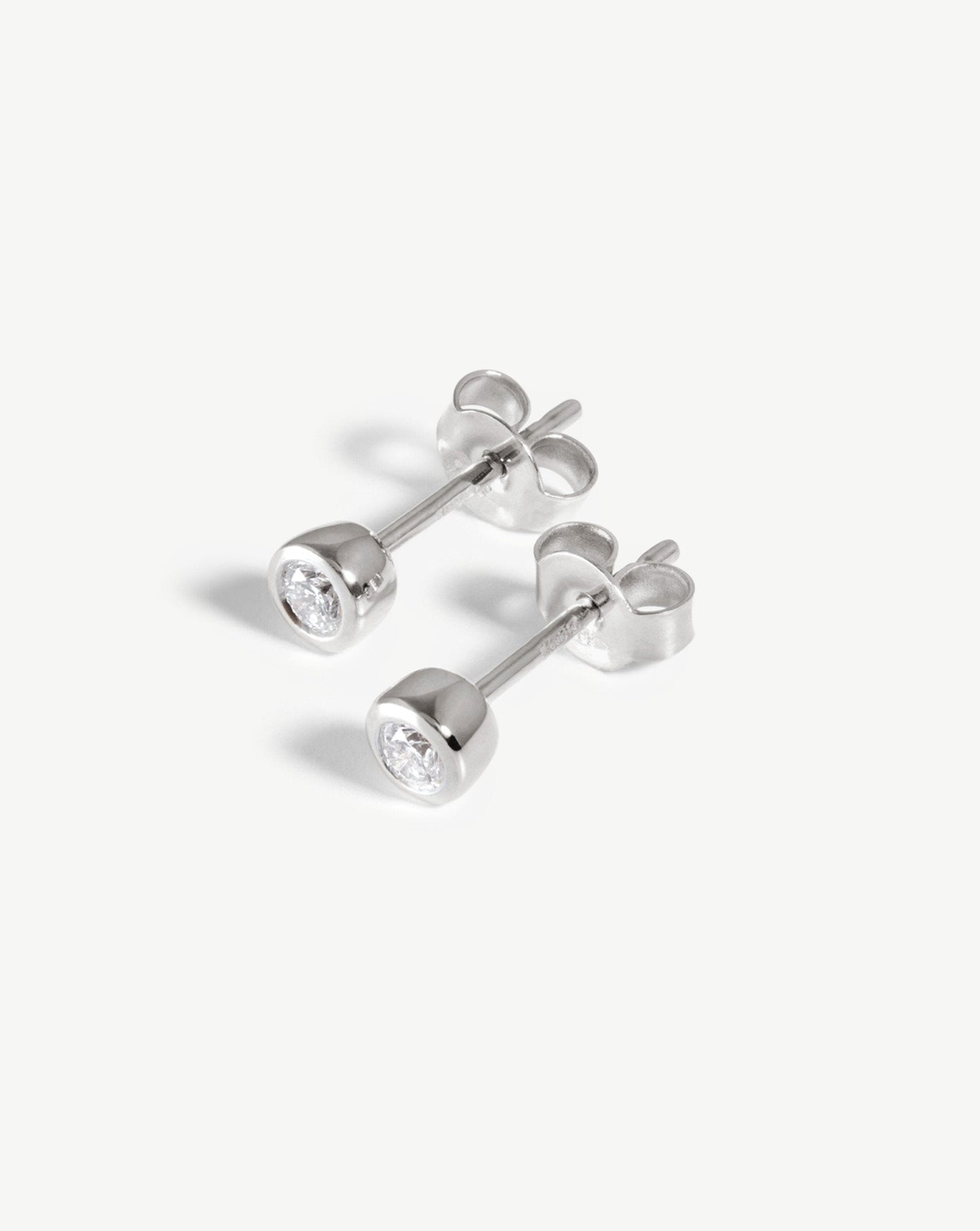 Solid Gold Classic Solitaire Stud Earrings