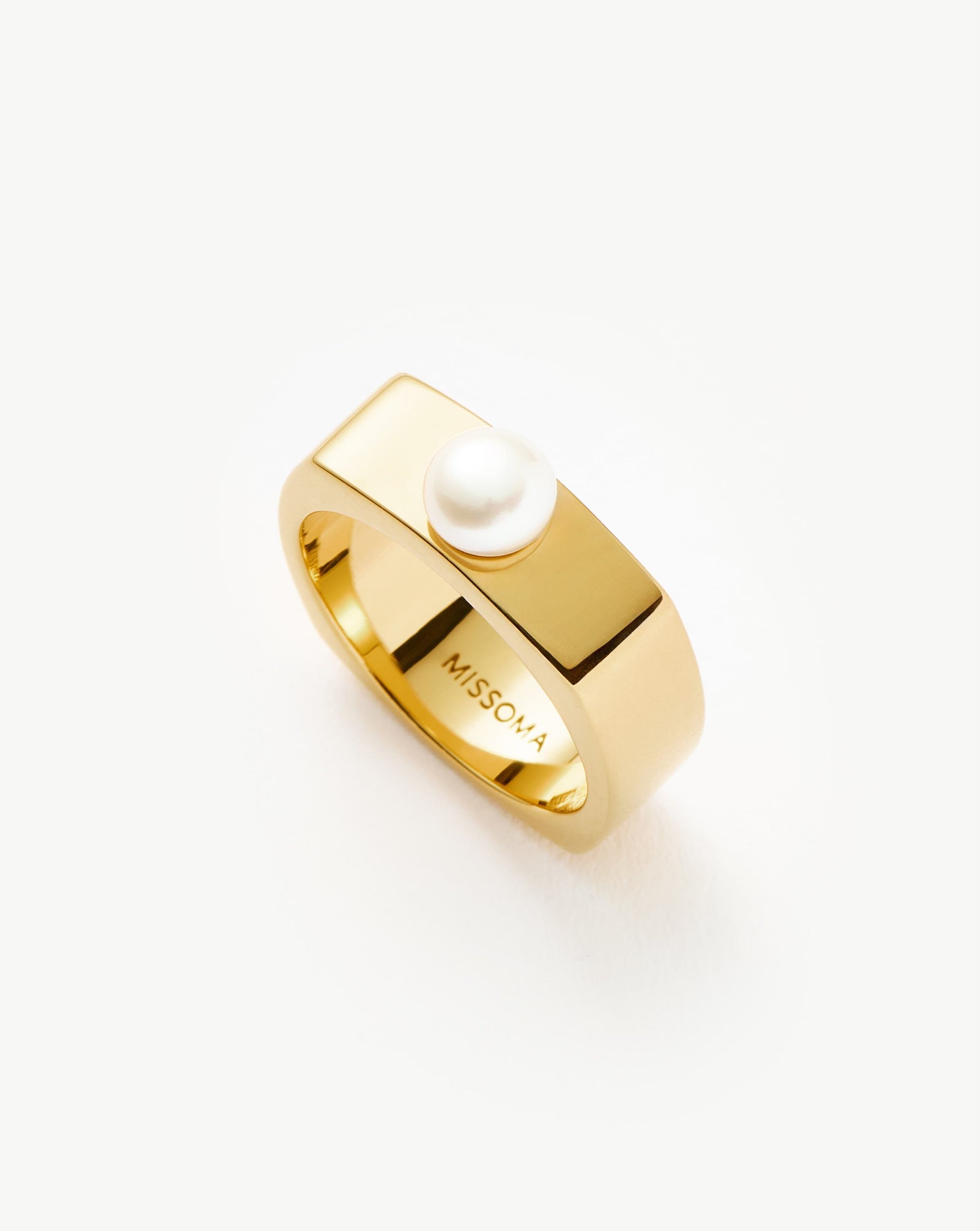 Button Pearl Square Chunky Ring
