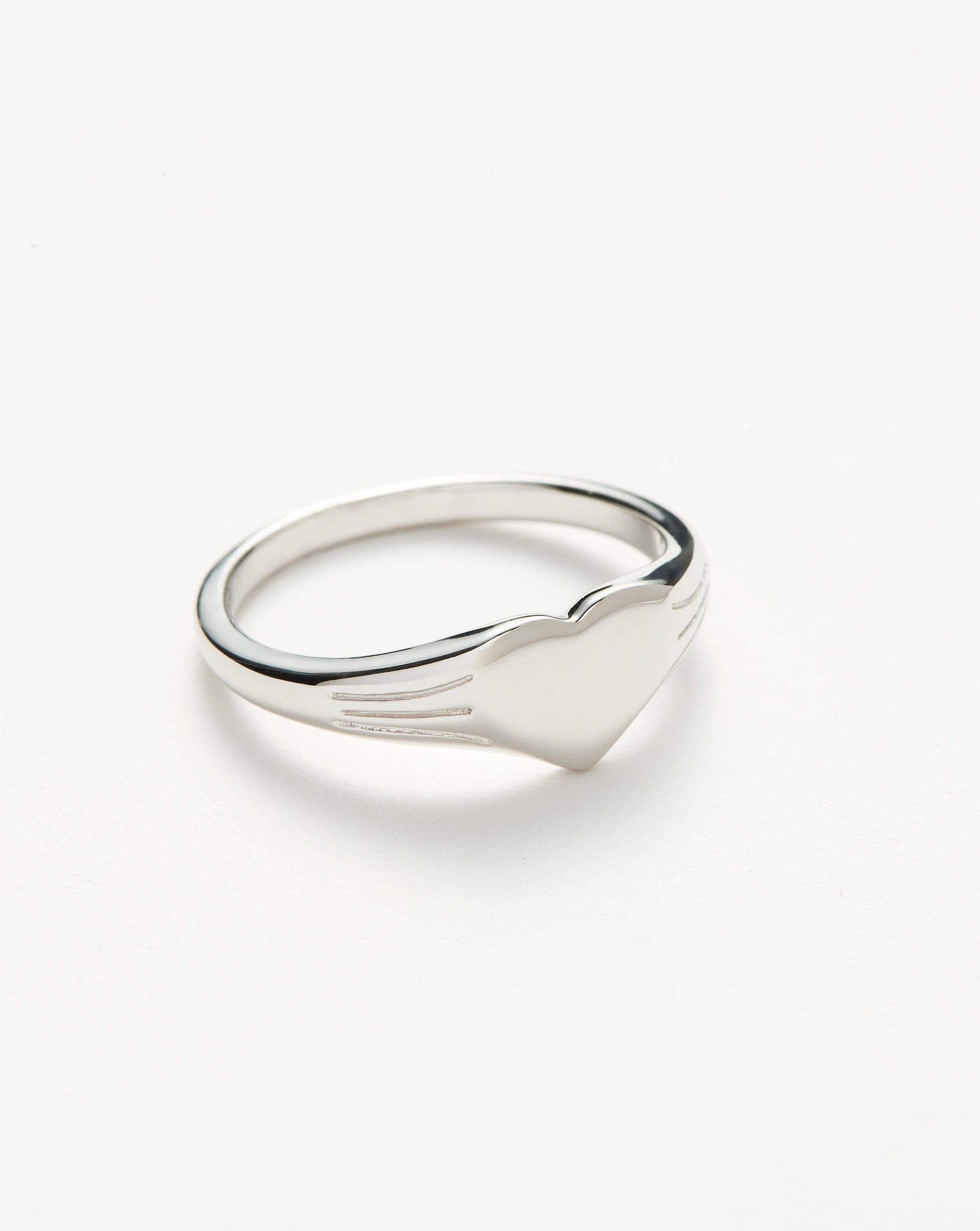 Engravable Heart Signet Ring