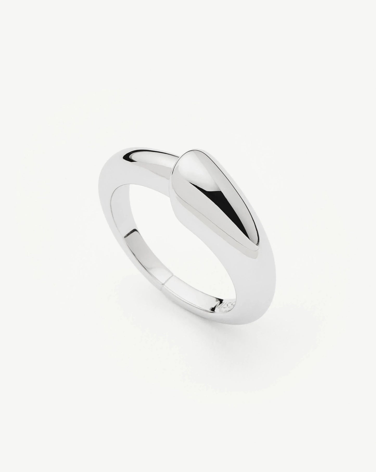 Sculptural Ridge Stacking Ring